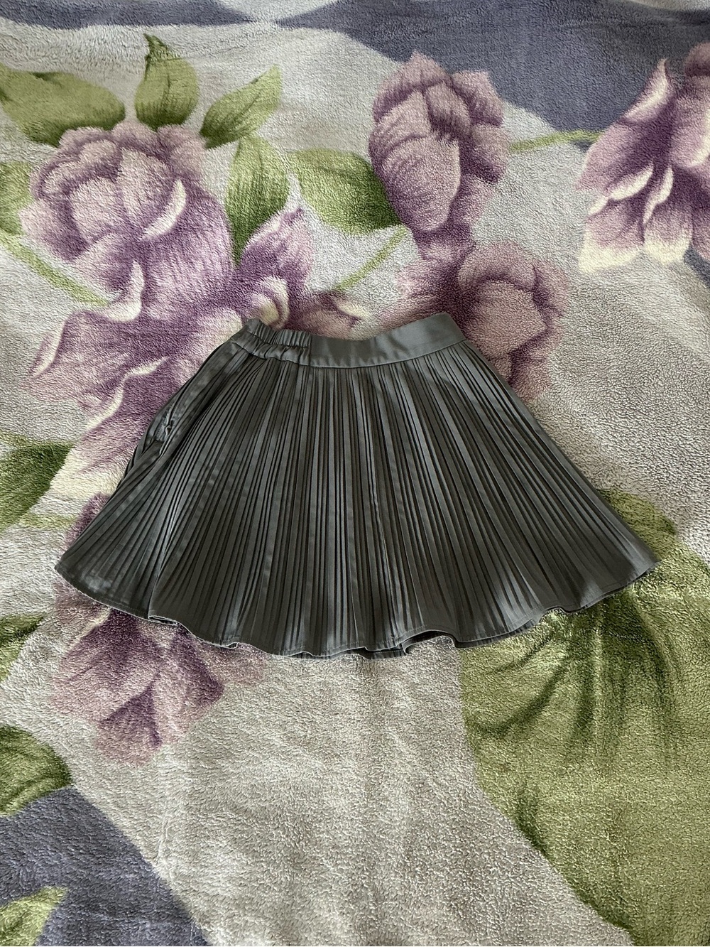Majestic Legon Japan Wrinkle Mini Skirt - Picture 3 of 10